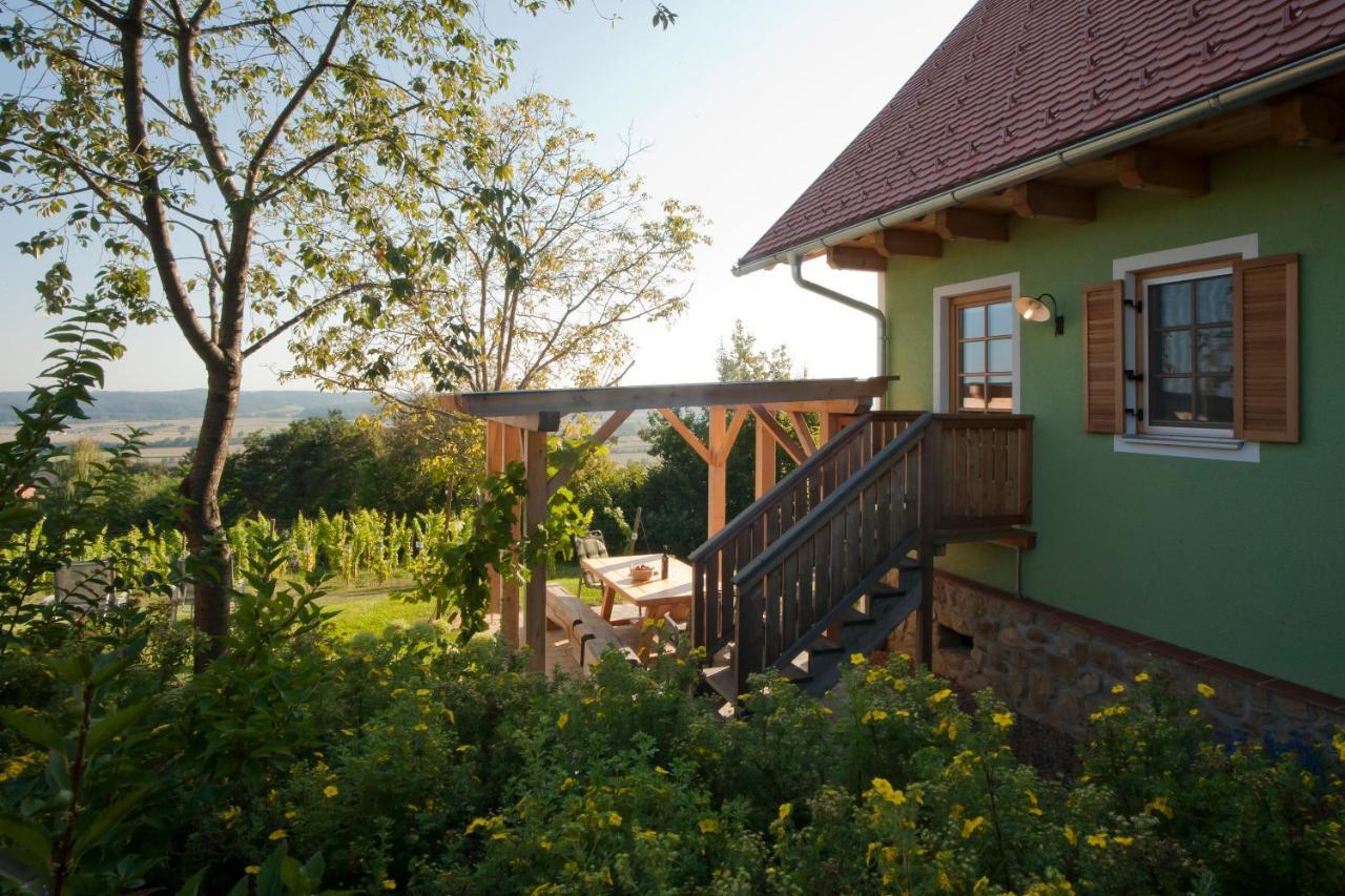 Ferienhaeuser Im Weingarten Fehring Exterior photo